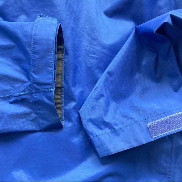 NWOT- Patagonia Women's Torrentshell Rain Jacket - Picture 7 of 9